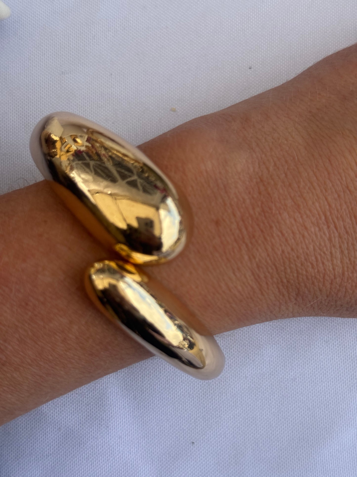 Fluid Cuff In Gold & Silver