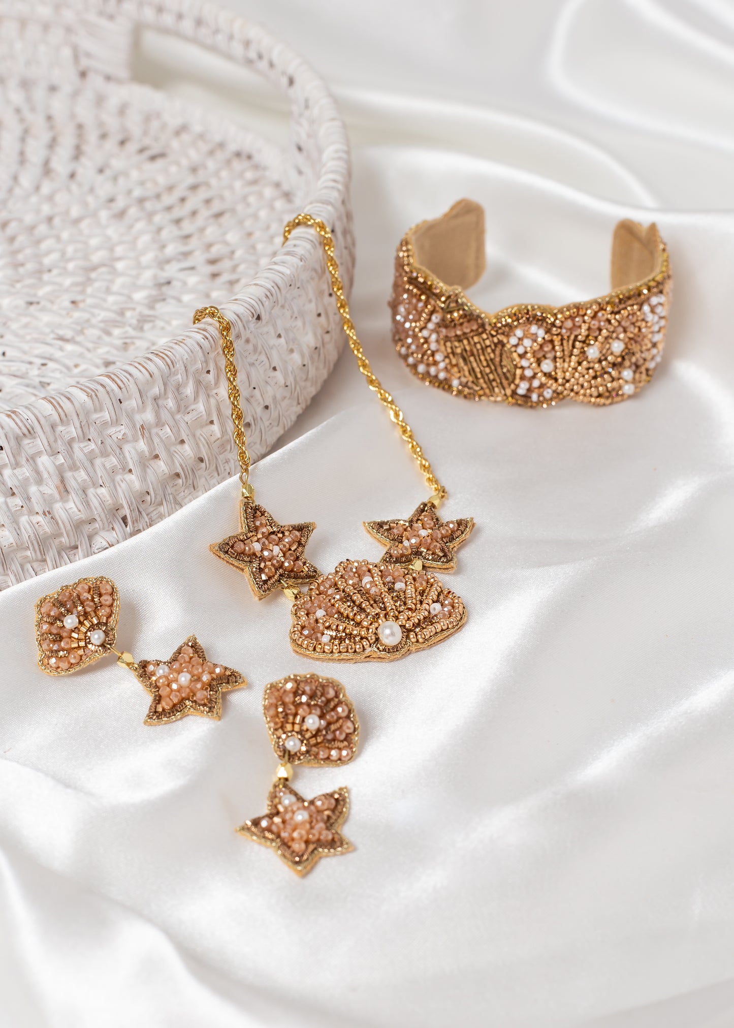 Deco Beaded Shell & Earring Set