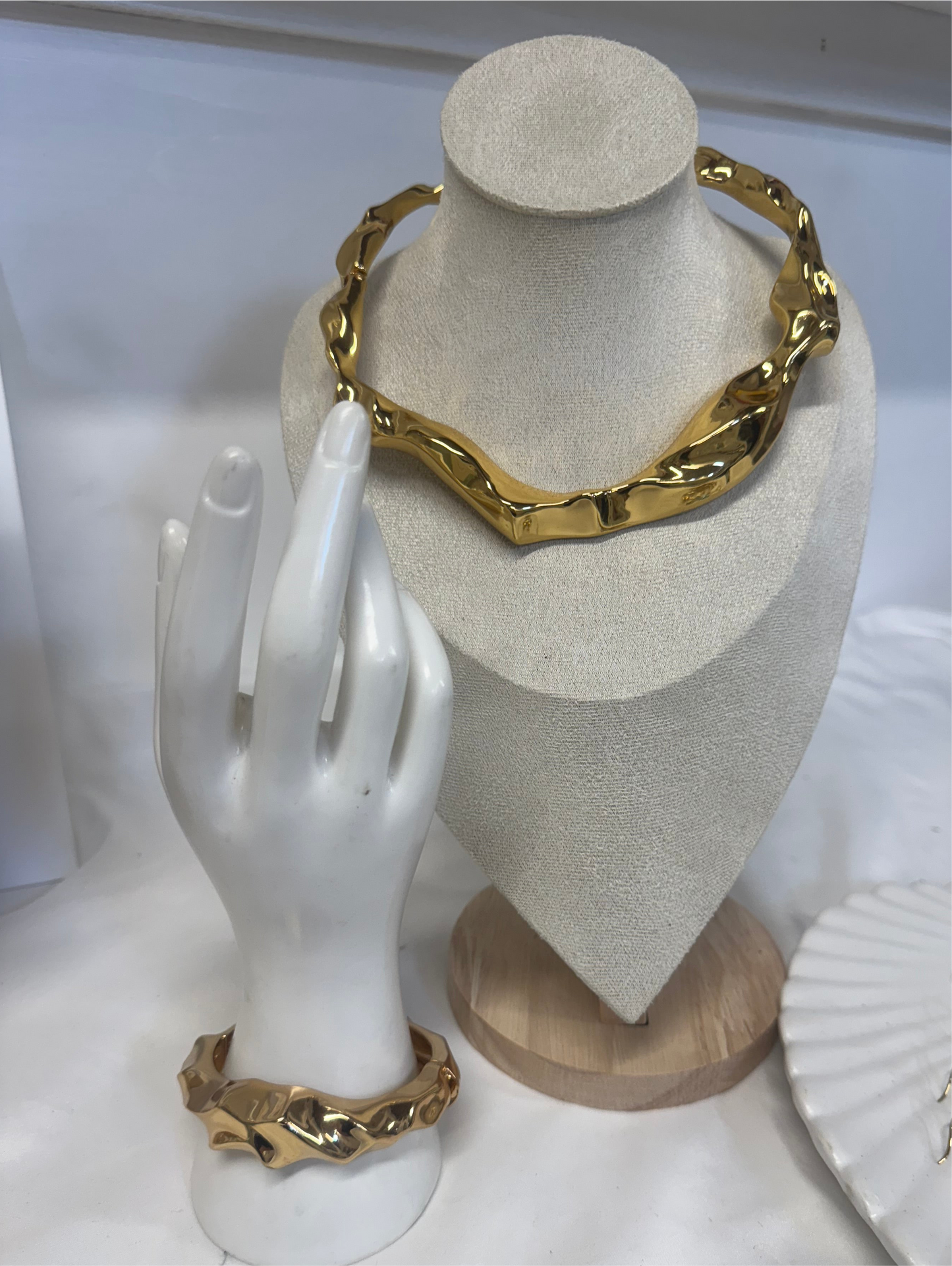Shimeray Torque Gold Chunky Hammered Collar & Bangle Set