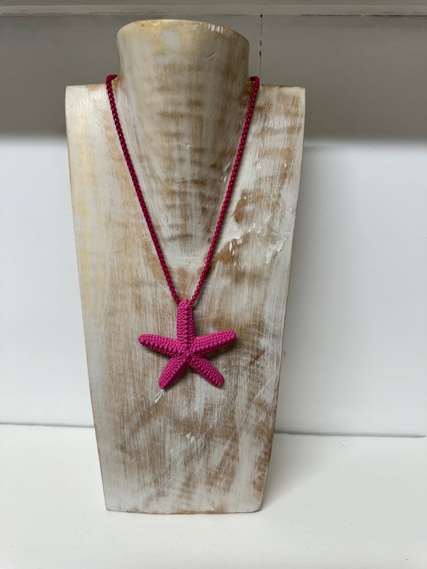 Saffi Starfish Pendant Necklace In 3 Colours