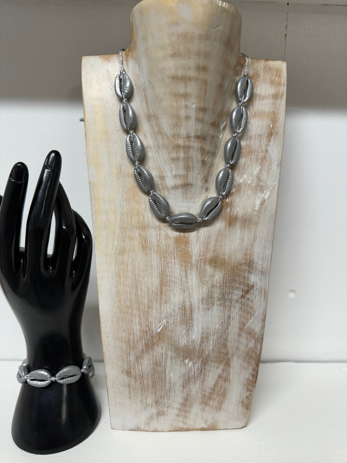 Silver Shell Choker & Bracelet Set