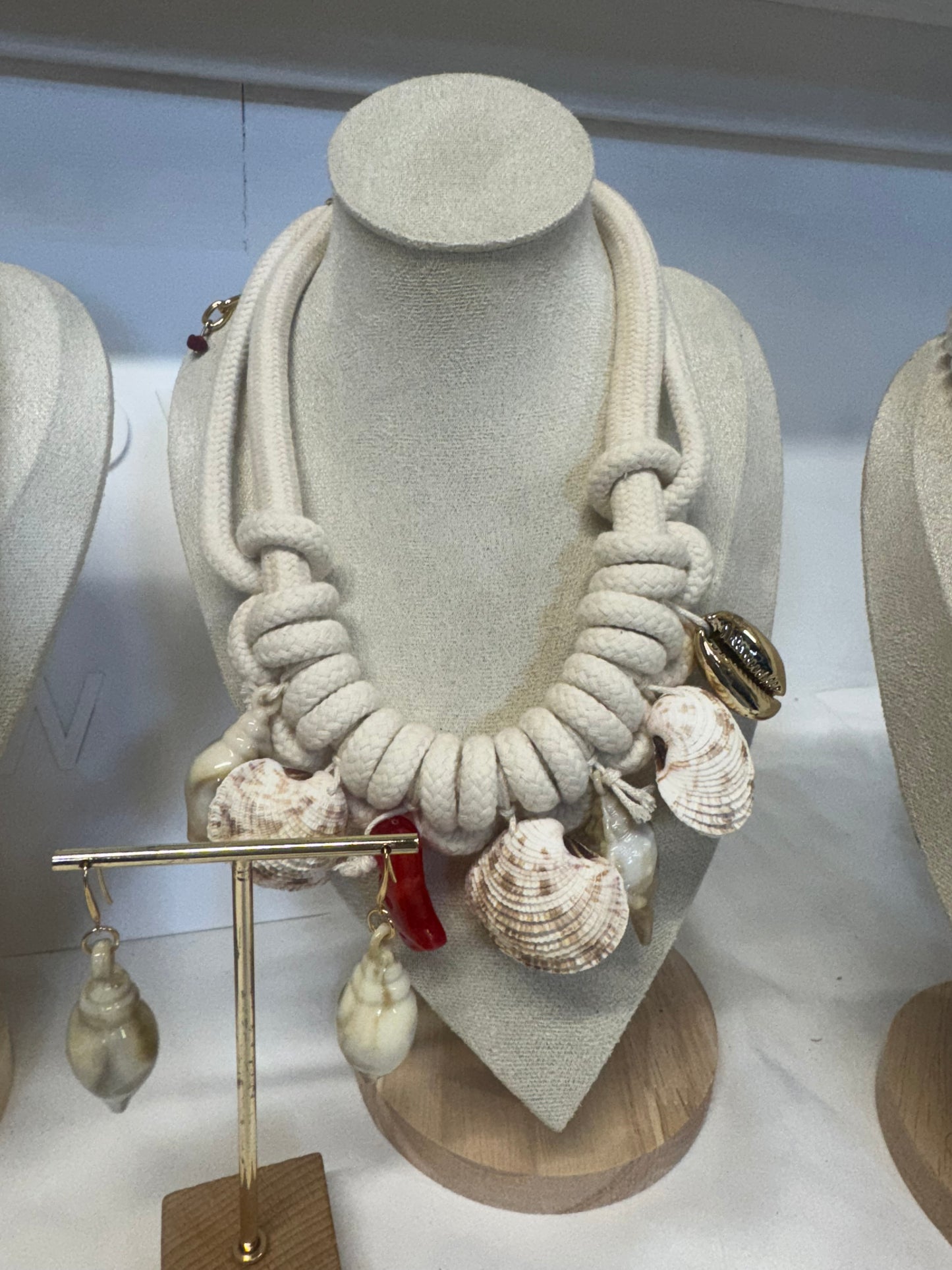 PRE-ORDER Island 🏝️ Girl - Ocean Bliss Rope Choker and Conch Earring Set - SENDING 4/5th SEPTEMBER