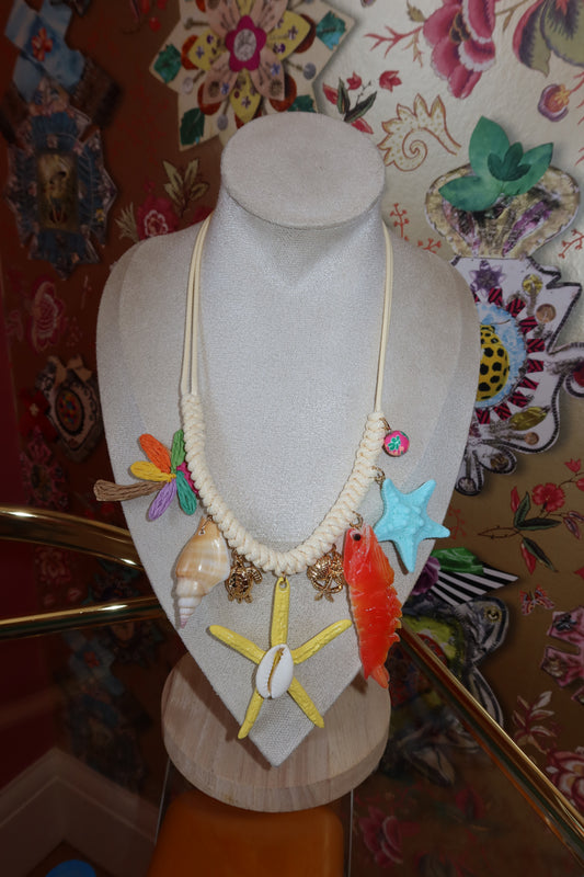 Tropical Vibes Raffia Necklace