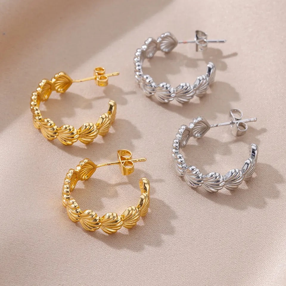 Dainty Shell Hoop Earrings