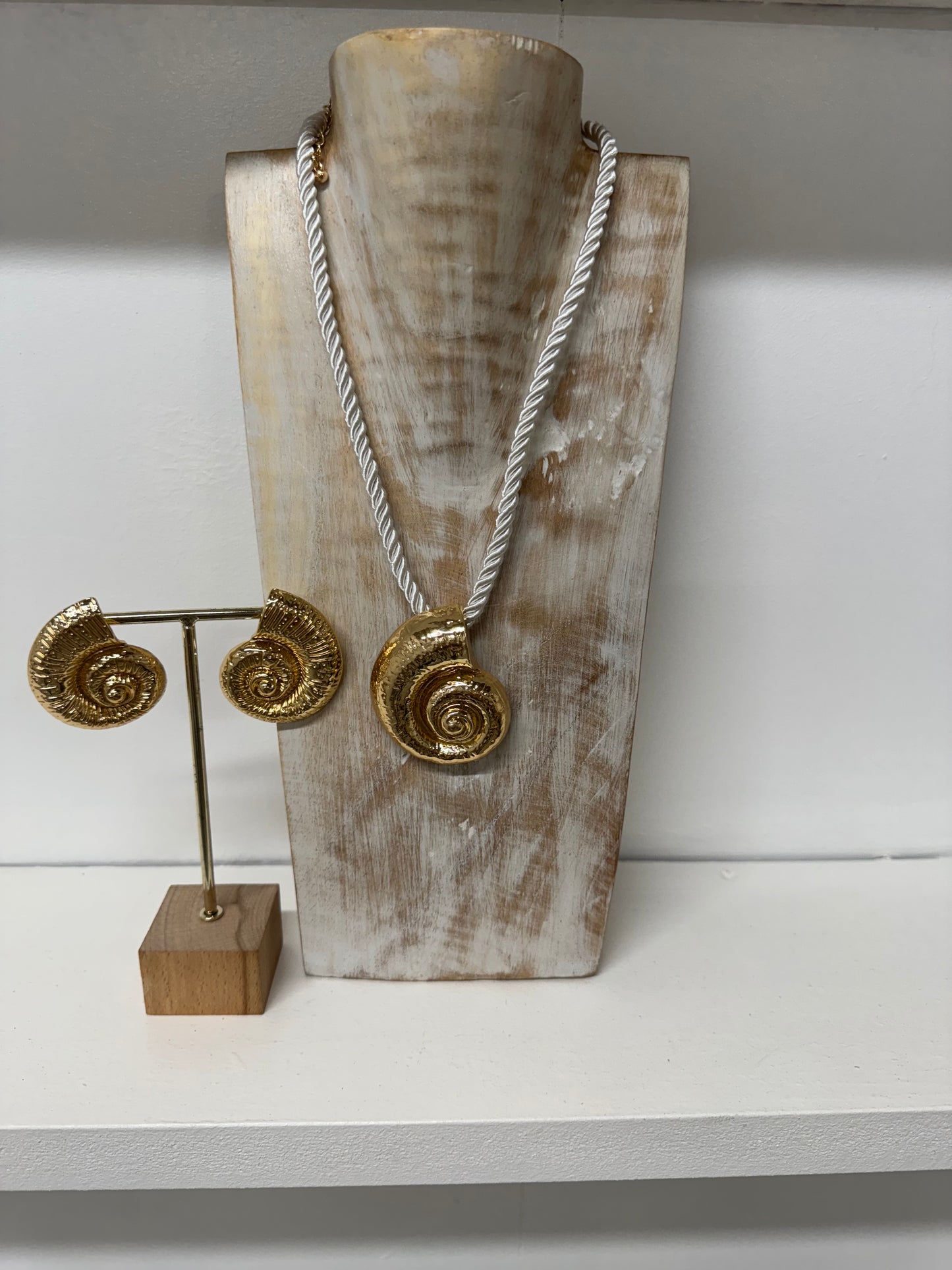 Siren Shell Rope Choker & Earring Set
