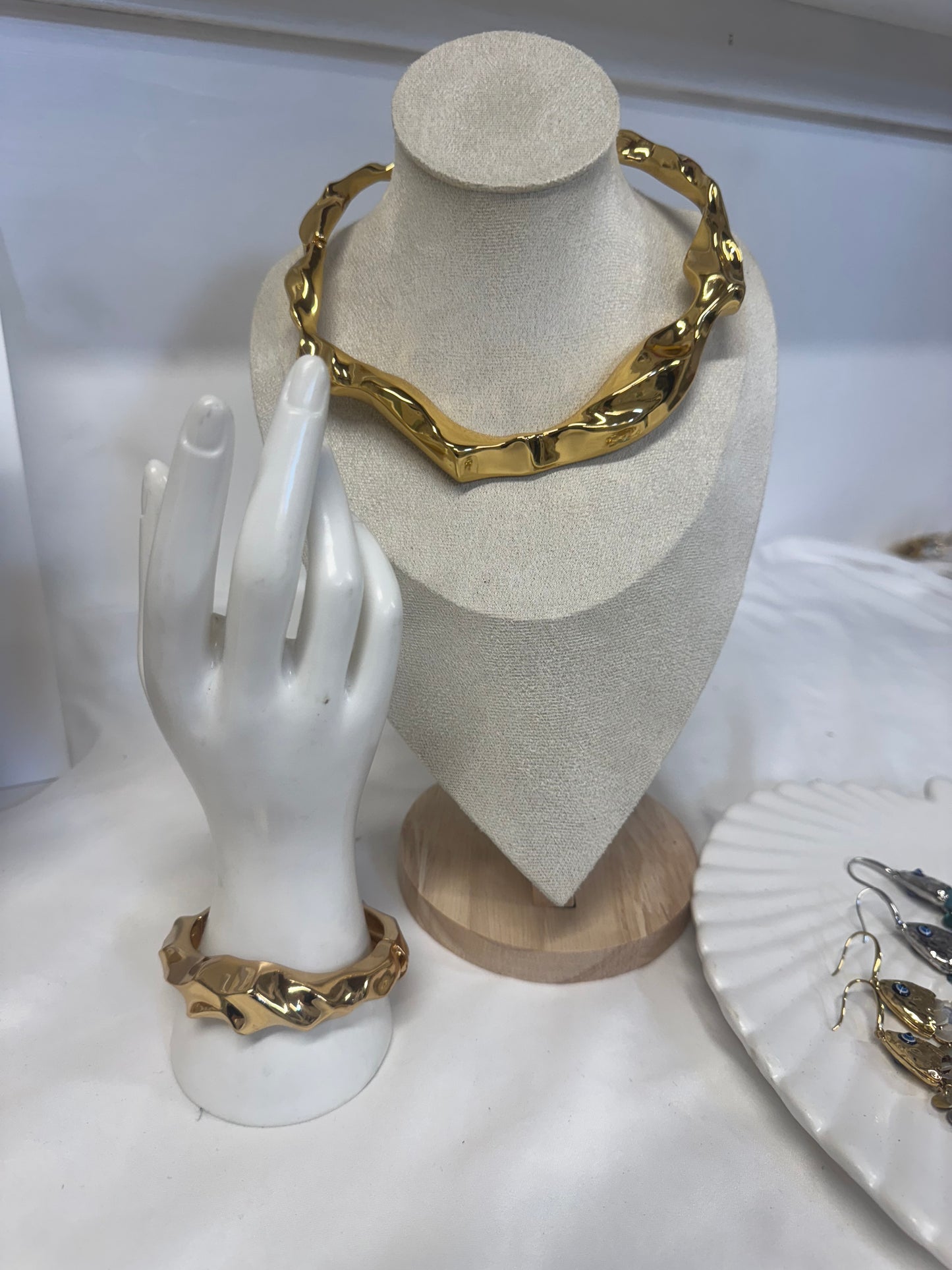 Shimeray Torque Gold Chunky Hammered Collar & Bangle Set