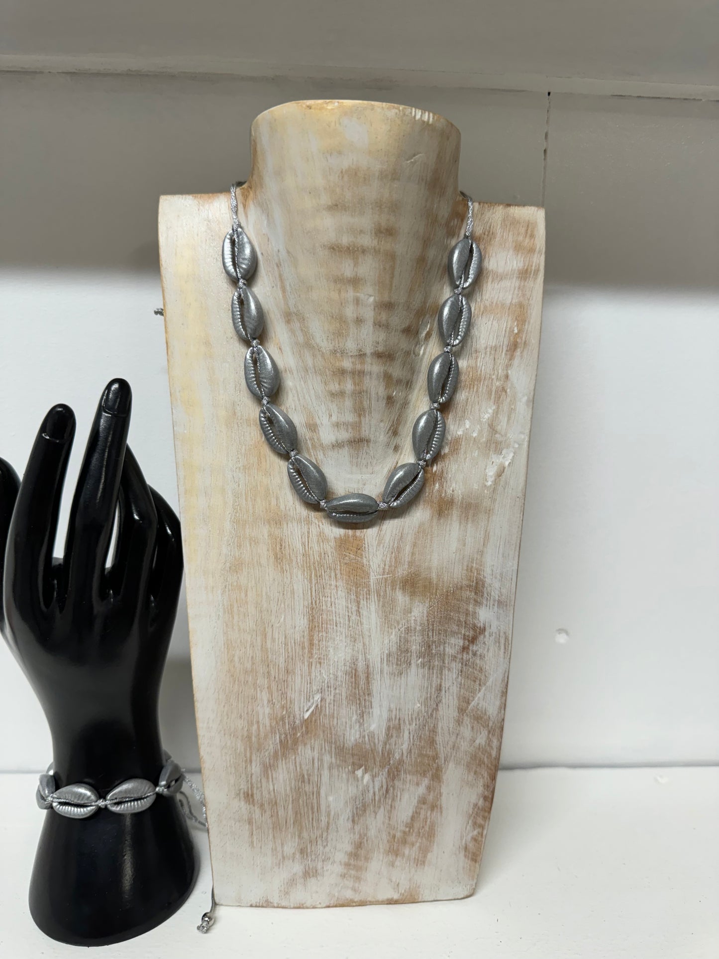 Silver Shell Choker & Bracelet Set
