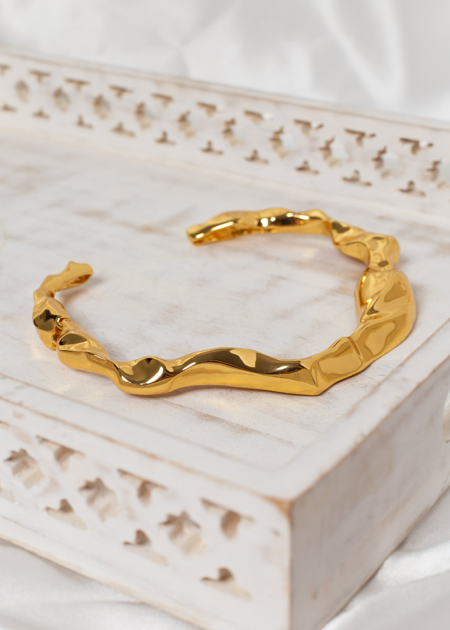 Shimeray Torque Gold Chunky Hammered Collar & Bangle Set
