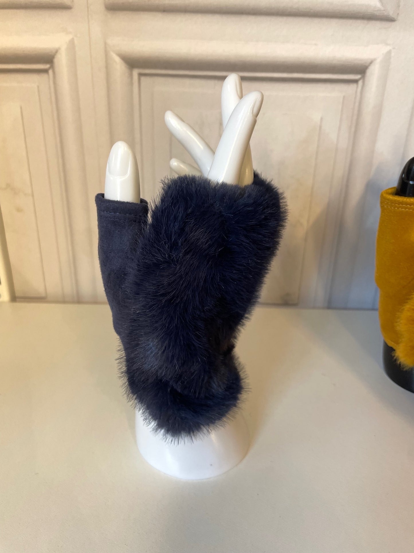 Luxe Faux Fur Half Gloves