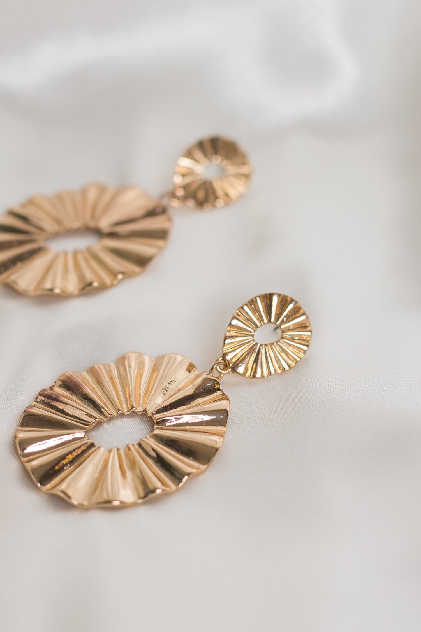 Mini Astrid Hoop Earrings-Gold