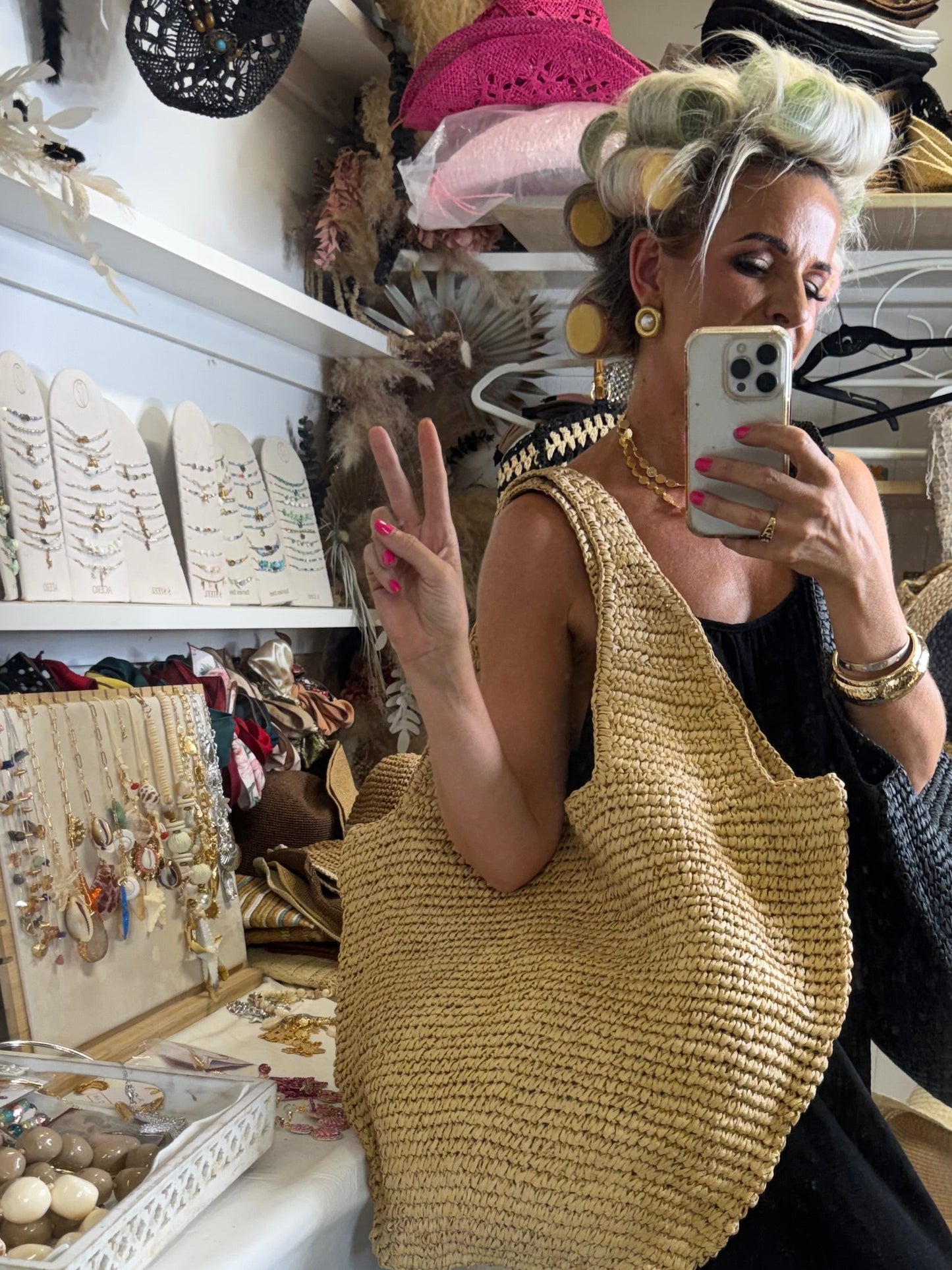 Amante Oversized Tote Bags In Sand & Black