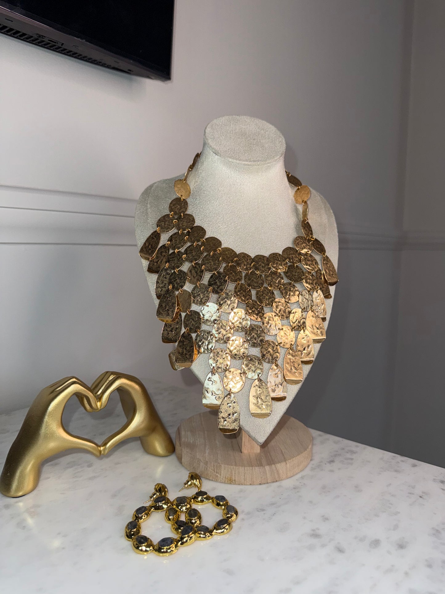 Chain Reaction Gold Necklace