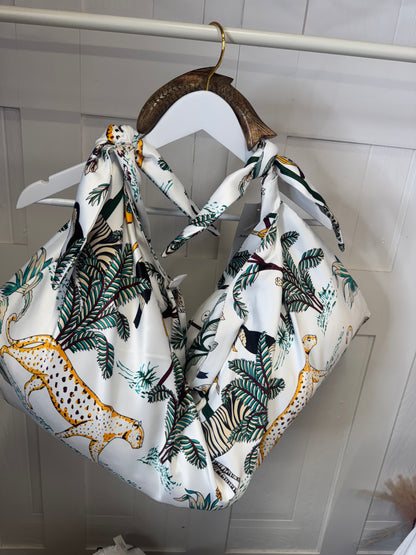 Palm Fish Handle Silk Scarf Bag