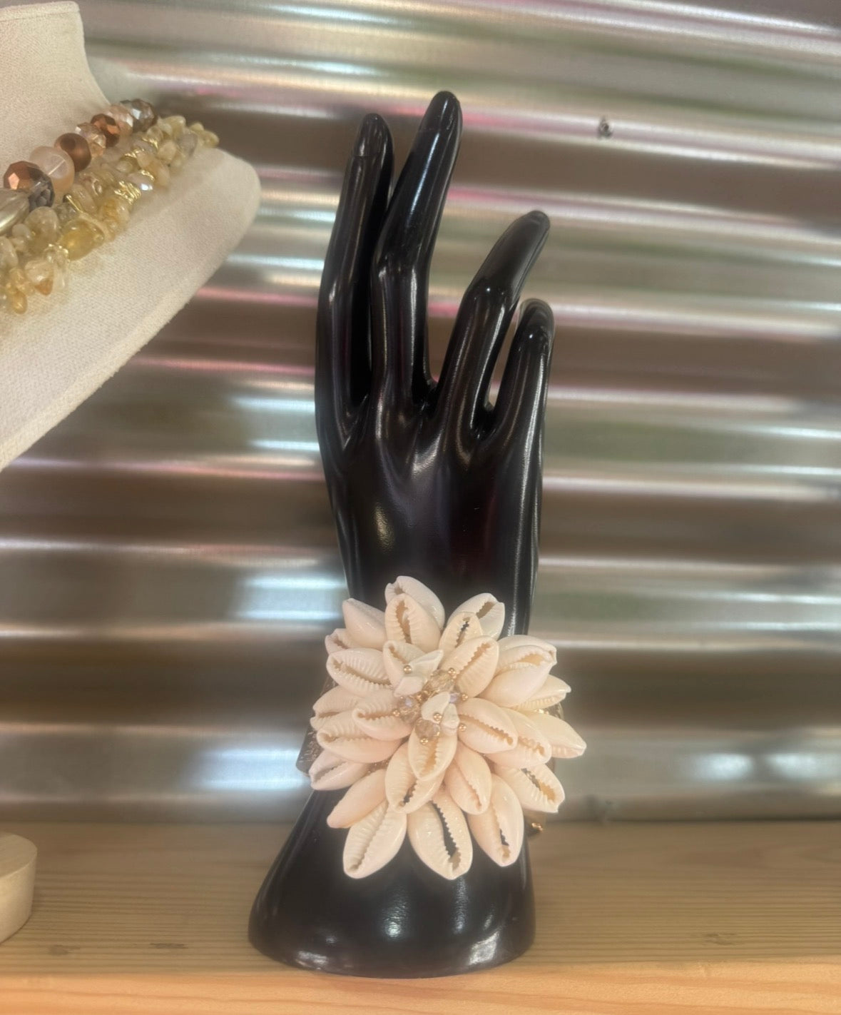 Flower Shell & Gold Hinged Cuff