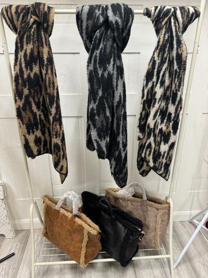 Chunky Knit Leopard Scarves