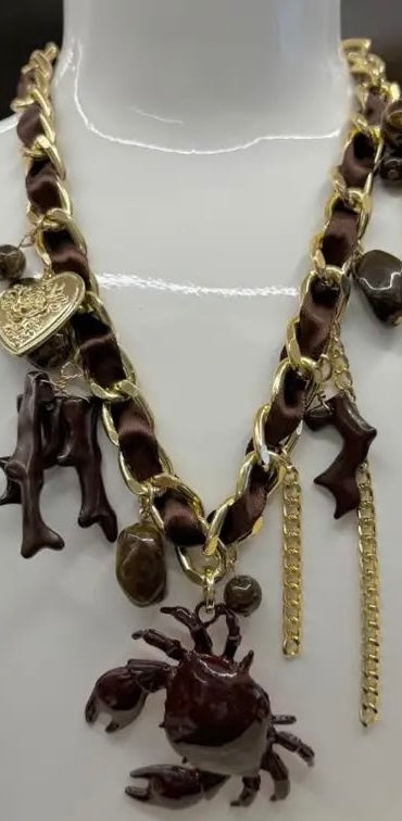 Island 🏝️ Girl - Ribbon Charm Necklace In Brown