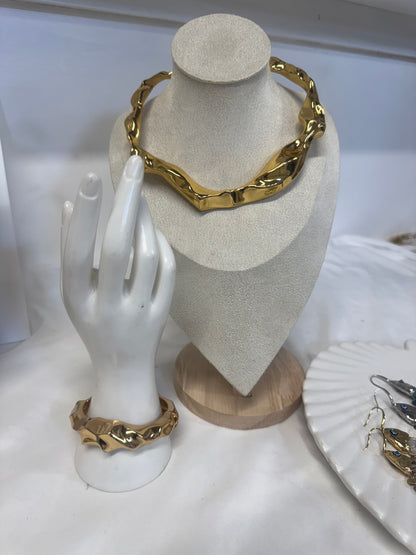 Shimeray Torque Gold Chunky Hammered Collar & Bangle Set