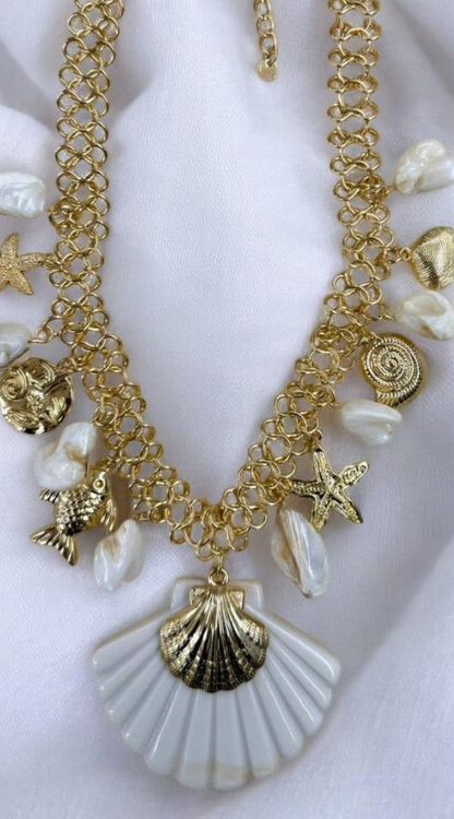 Shell Muse Charm Necklace