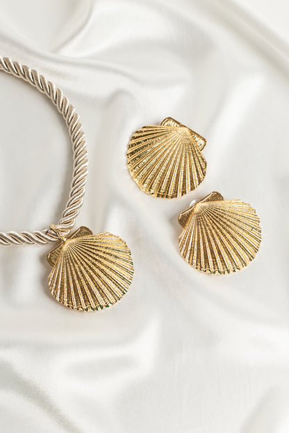 Fanned Shell Rope Choker Sets In 3 Colours