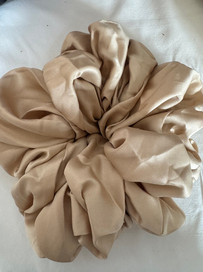 Ultimate Giant Hair Scrunchies