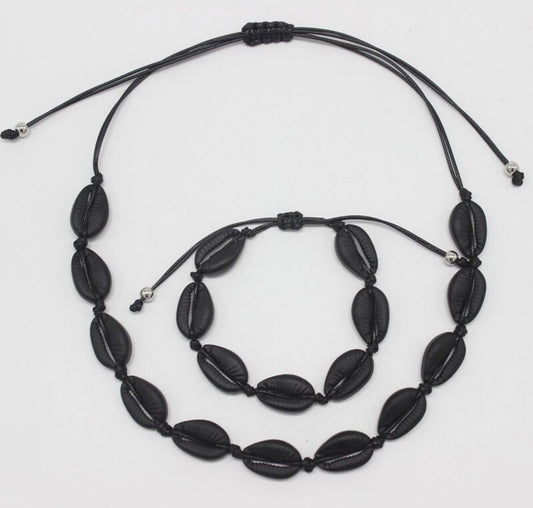Shell Choker & Bracelet Set In Black